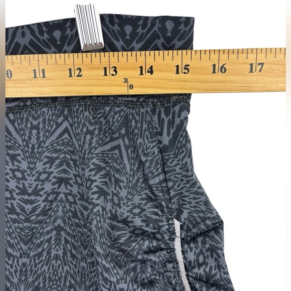 Athleta Tribal Skirt with Bike Shorts Outdoor Camping Size M Tennis Golf Hiking - Picture 8 of 9